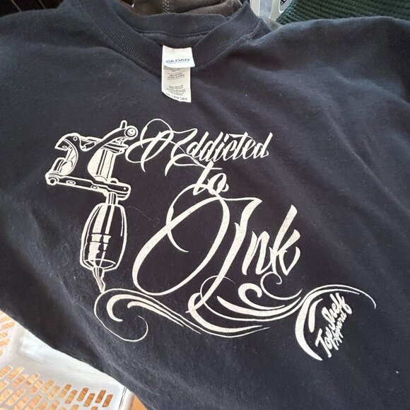 Mens Gilden "Addicted to Ink" T shirt Size 2XL - Picture 3 of 4